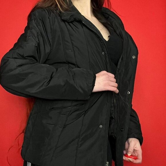 Planet / Black and silver puffer jacket 🖤🤍​​​​​​ - Picture 2 of 5
